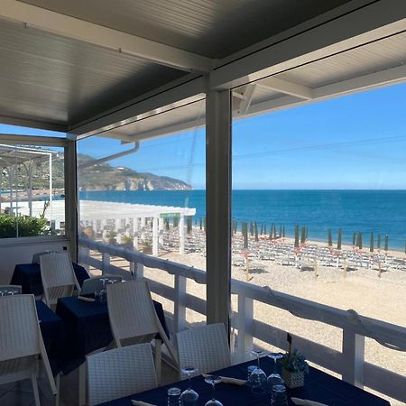 B&B direttamente sul mare da Antonino Mattinata Esterno foto