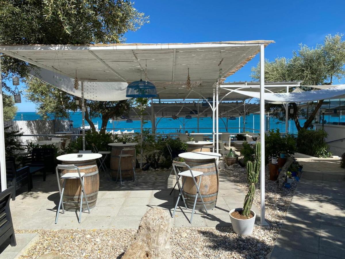 B&B direttamente sul mare da Antonino Mattinata Esterno foto
