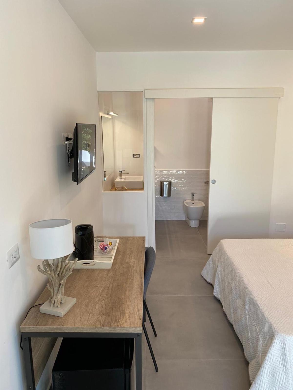 B&B direttamente sul mare da Antonino Mattinata Esterno foto