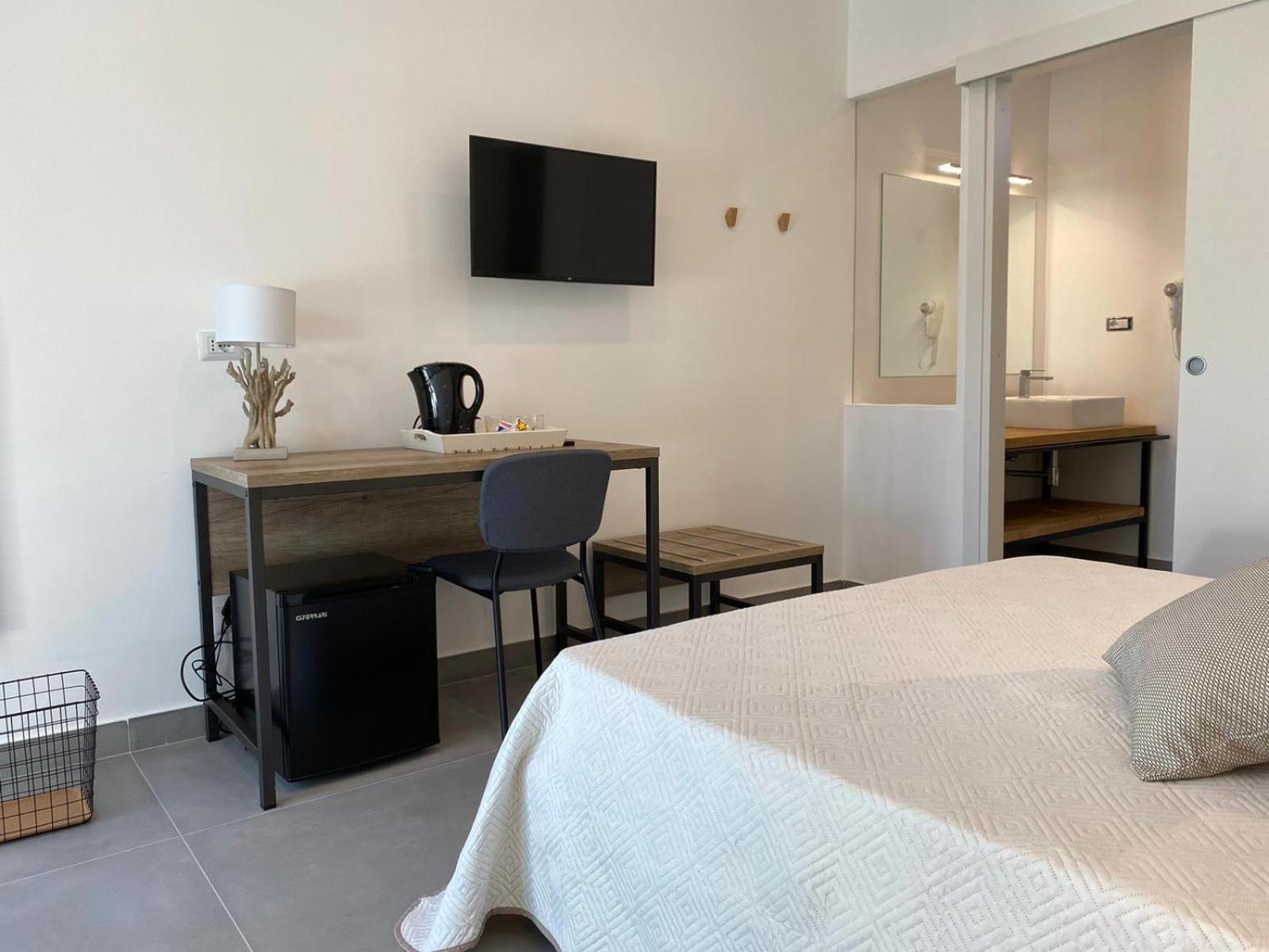 B&B direttamente sul mare da Antonino Mattinata Esterno foto